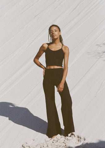 Full Length Yin Flare Black - Pinky & Kamal