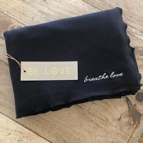 Be Love - Yoga Poncho Magic Black